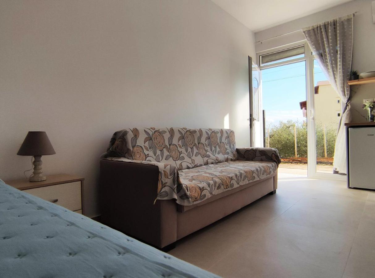 Ionia Apartments ساراندا المظهر الخارجي الصورة