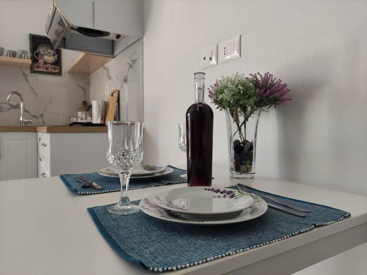 Ionia Apartments ساراندا المظهر الخارجي الصورة