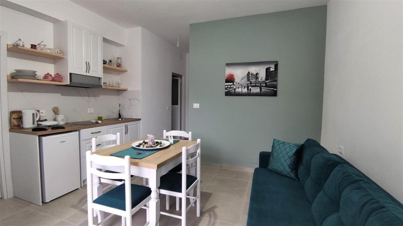 Ionia Apartments ساراندا المظهر الخارجي الصورة