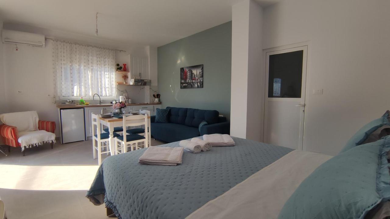 Ionia Apartments ساراندا المظهر الخارجي الصورة